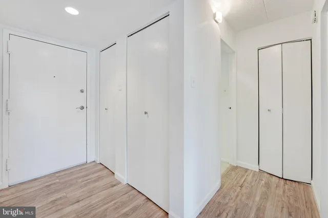 $1,800 | 6300 Stevenson Avenue, Unit 120, Alexandria, VA 22304