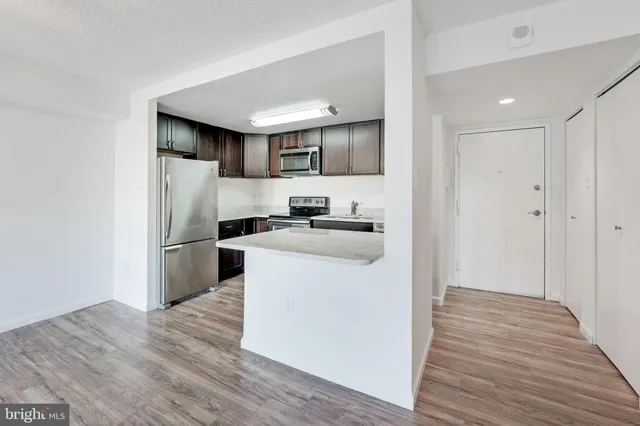 $1,800 | 6300 Stevenson Avenue, Unit 120, Alexandria, VA 22304