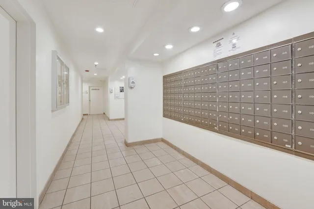 $1,800 | 6300 Stevenson Avenue, Unit 120, Alexandria, VA 22304