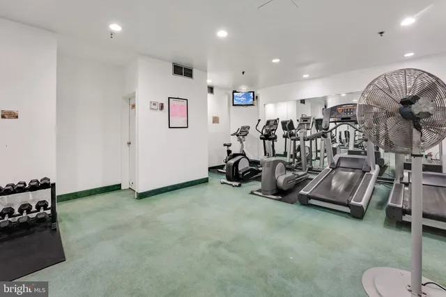 $1,800 | 6300 Stevenson Avenue, Unit 120, Alexandria, VA 22304