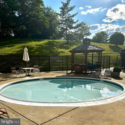 $1,800 | 6300 Stevenson Avenue, Unit 120, Alexandria, VA 22304