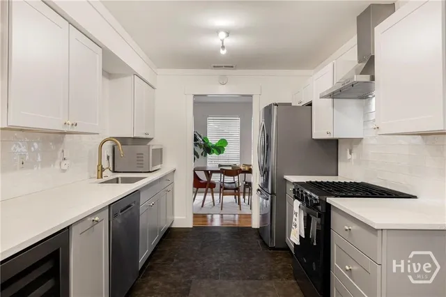 $689,000 | 503 Stuart Court, Savannah, GA 31405