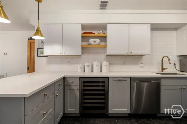 $689,000 | 503 Stuart Court, Savannah, GA 31405