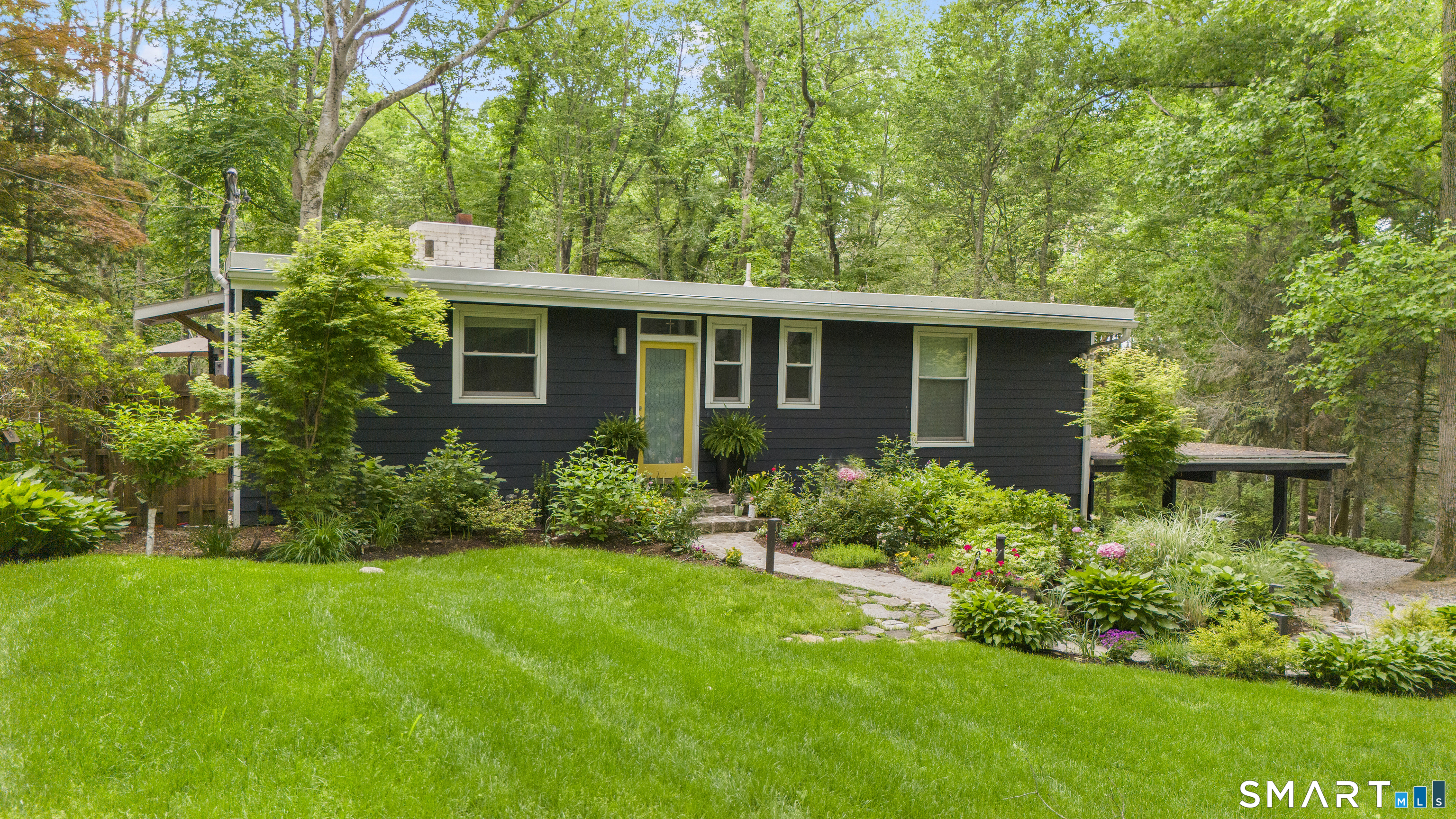 13 Alewives Road Norwalk, CT 06850 - Photo 3 of 40