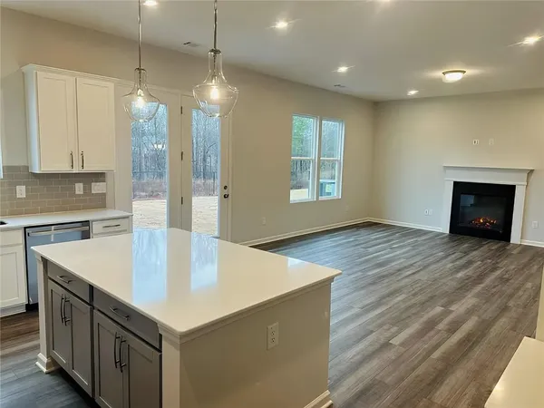 $2,700 | 263 Brighton Bnd Lane, Acworth, GA 30102