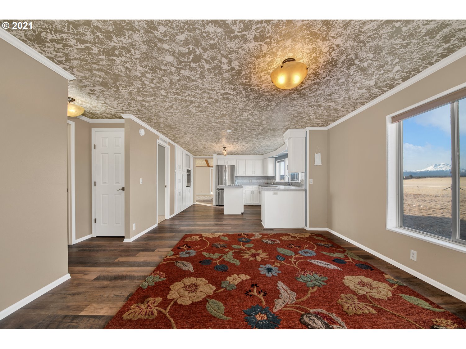 68598 George Cyrus Road Sisters, OR 97759 - Photo 5 of 21 Gallery Image 5