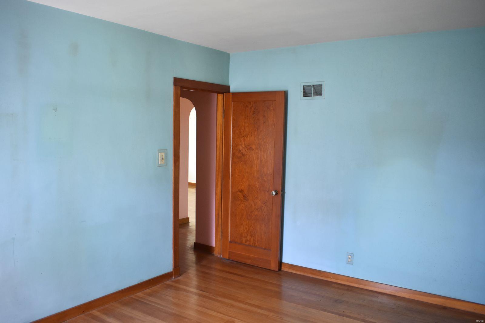 22822 Wolf Road Mount Olive, IL 62069 - Photo 22 of 35