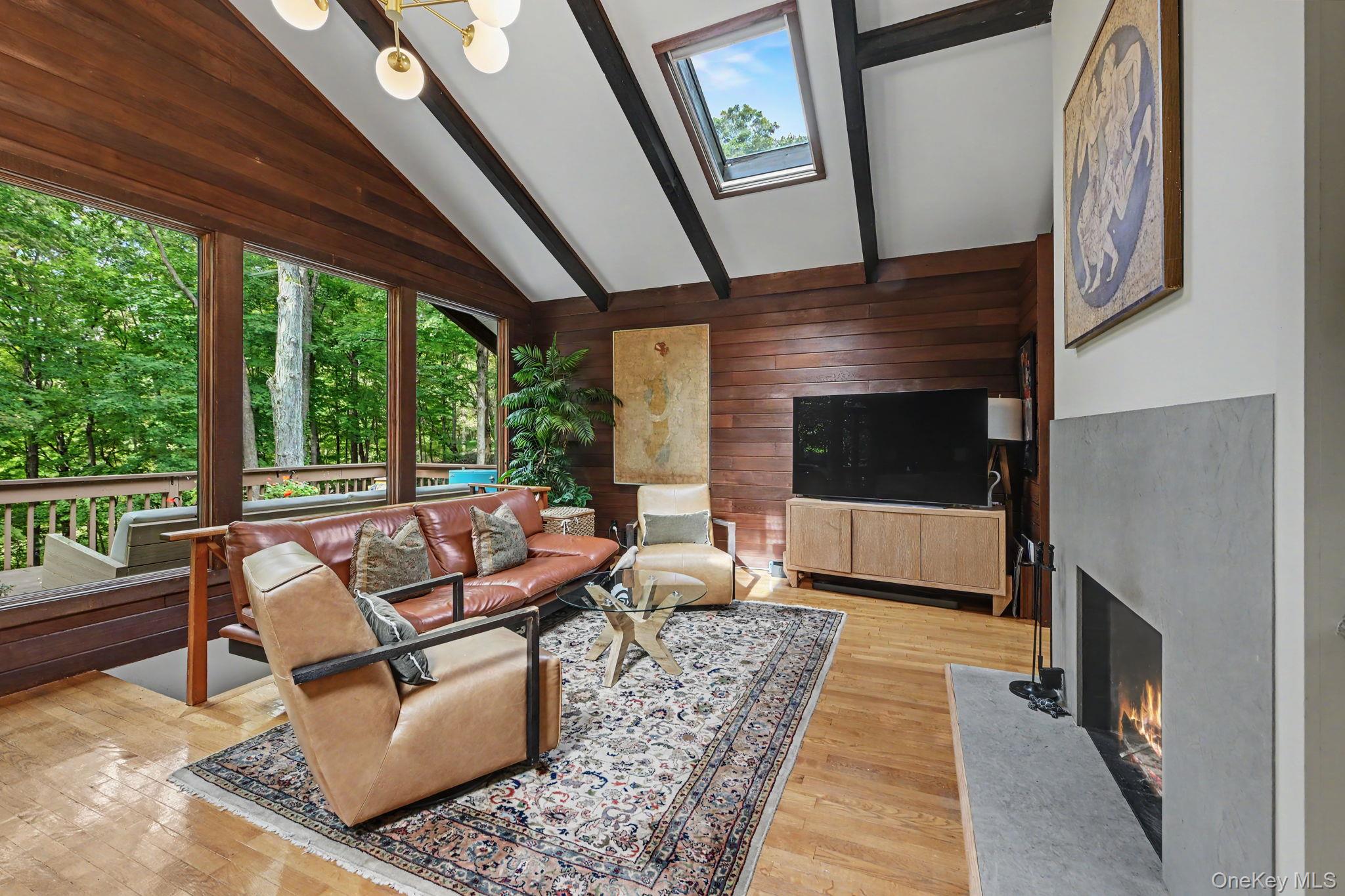 380 Long Ridge Road Pound Ridge, NY 10576 - Photo 7 of 46 Gallery Image 7