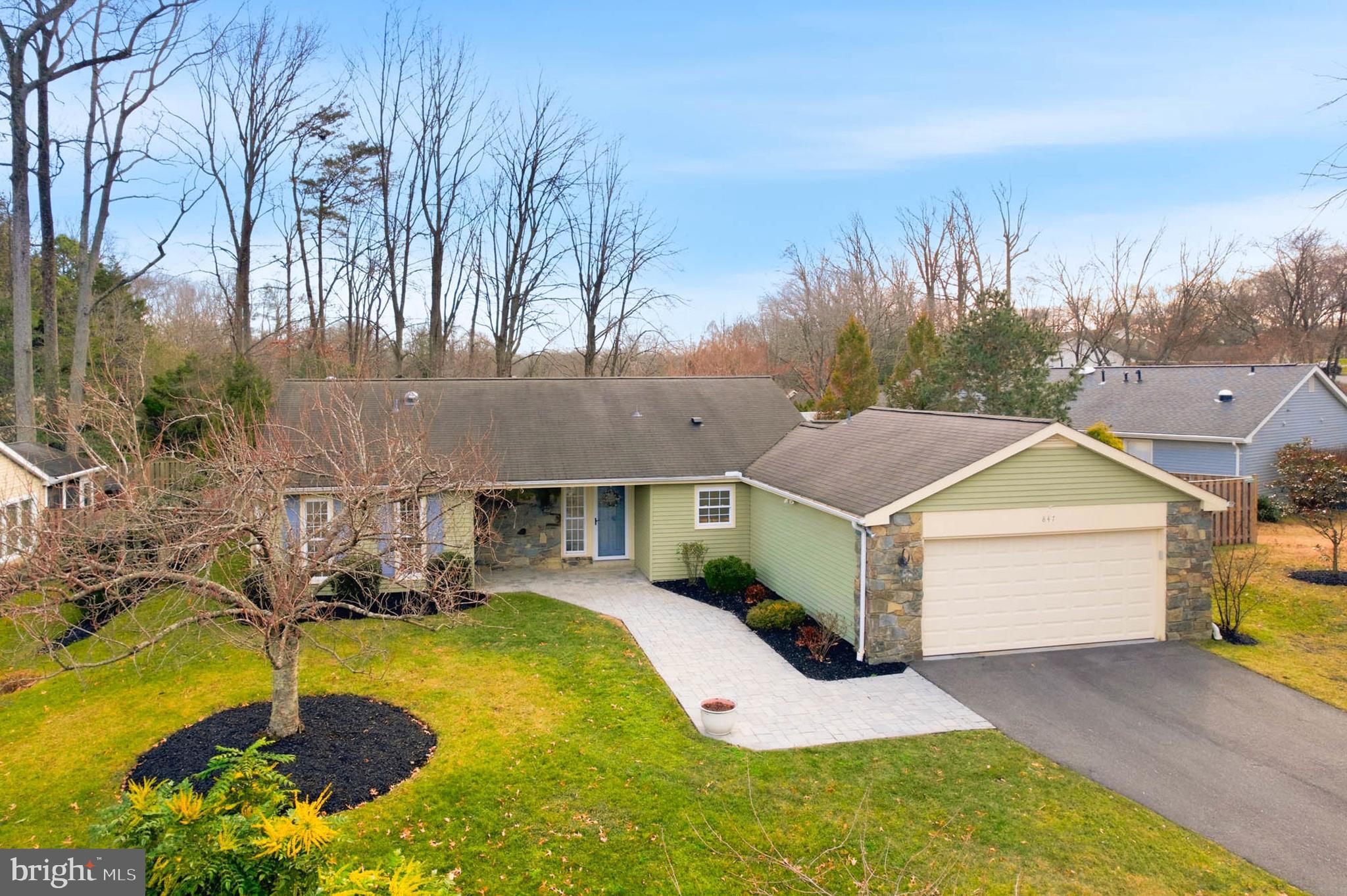 847 Woodmont Road Annapolis, MD 21401 - Photo 2 of 39 2 Bedroom, 2 Bathrooms with 2 Car Garage