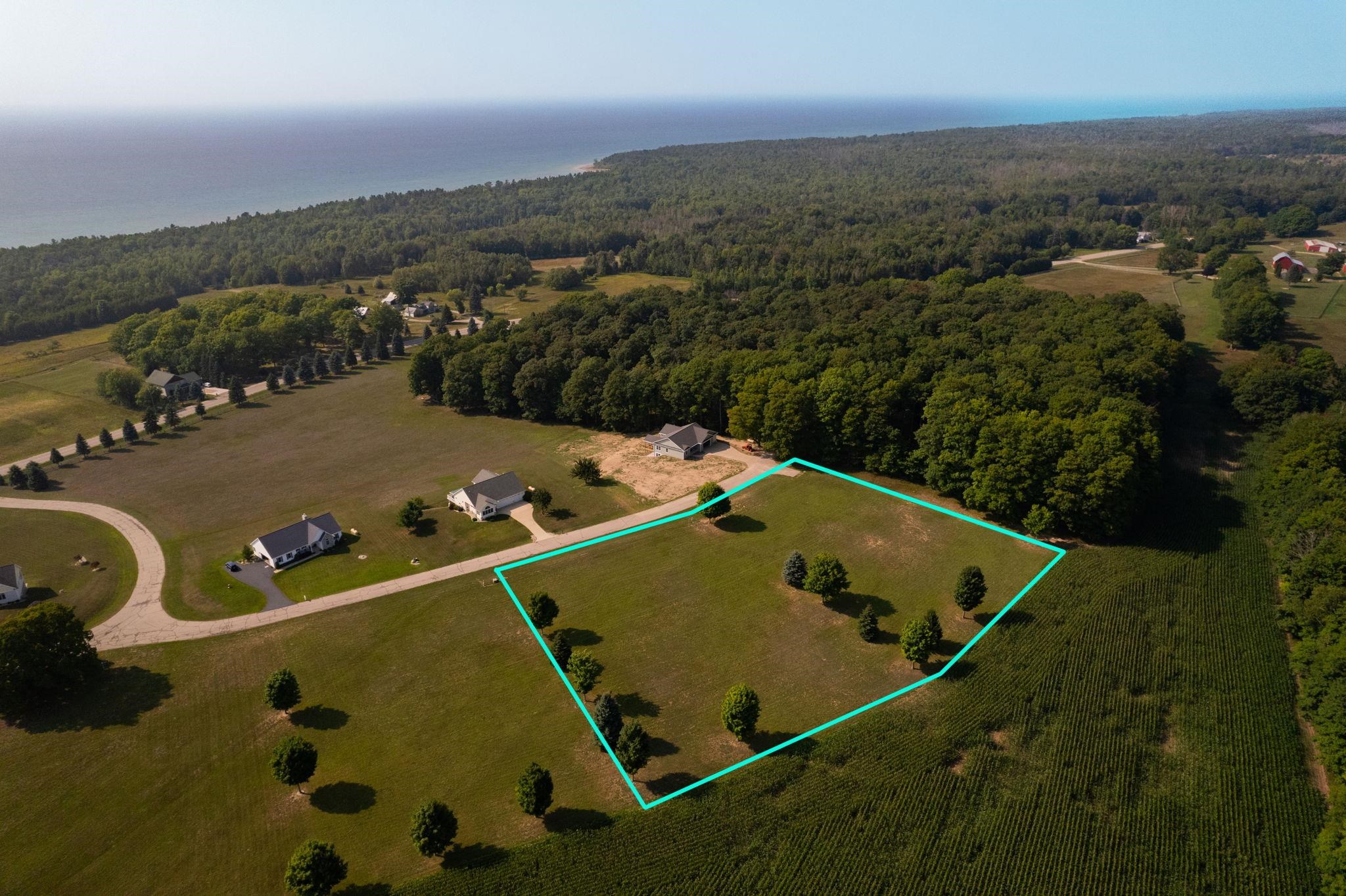 13 Sunset Rdg Drive Charlevoix, MI 49720 - Photo 19 of 20