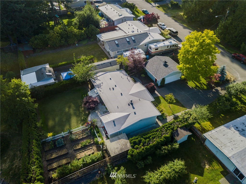 18845 Southeast 213th Street Renton, WA 98058 - Photo 20 of 24