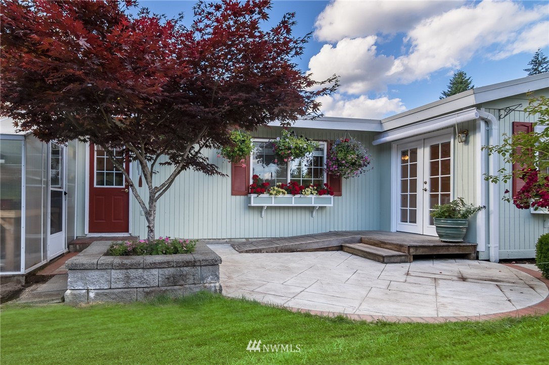 18845 Southeast 213th Street Renton, WA 98058 - Photo 5 of 24