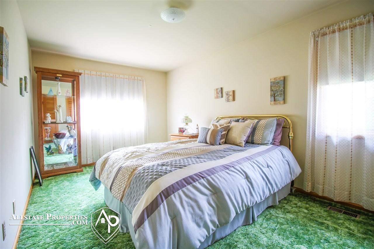 5066 East Carpenter Road Flint, MI 48506 - Photo 9 of 22