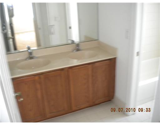 1207 Rose Gate Boulevard Riviera Beach, FL 33404 - Photo 10 of 16 Additional Photo