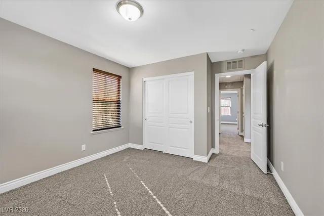 $599,999 | 689 Silver Pearl Street, Henderson, NV 89002