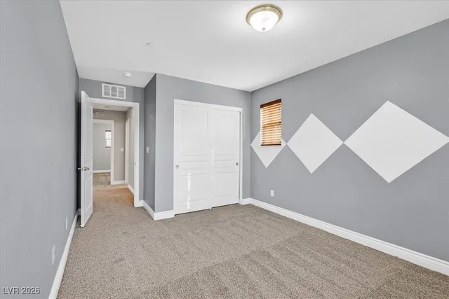 $599,999 | 689 Silver Pearl Street, Henderson, NV 89002