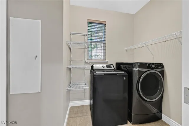 $599,999 | 689 Silver Pearl Street, Henderson, NV 89002