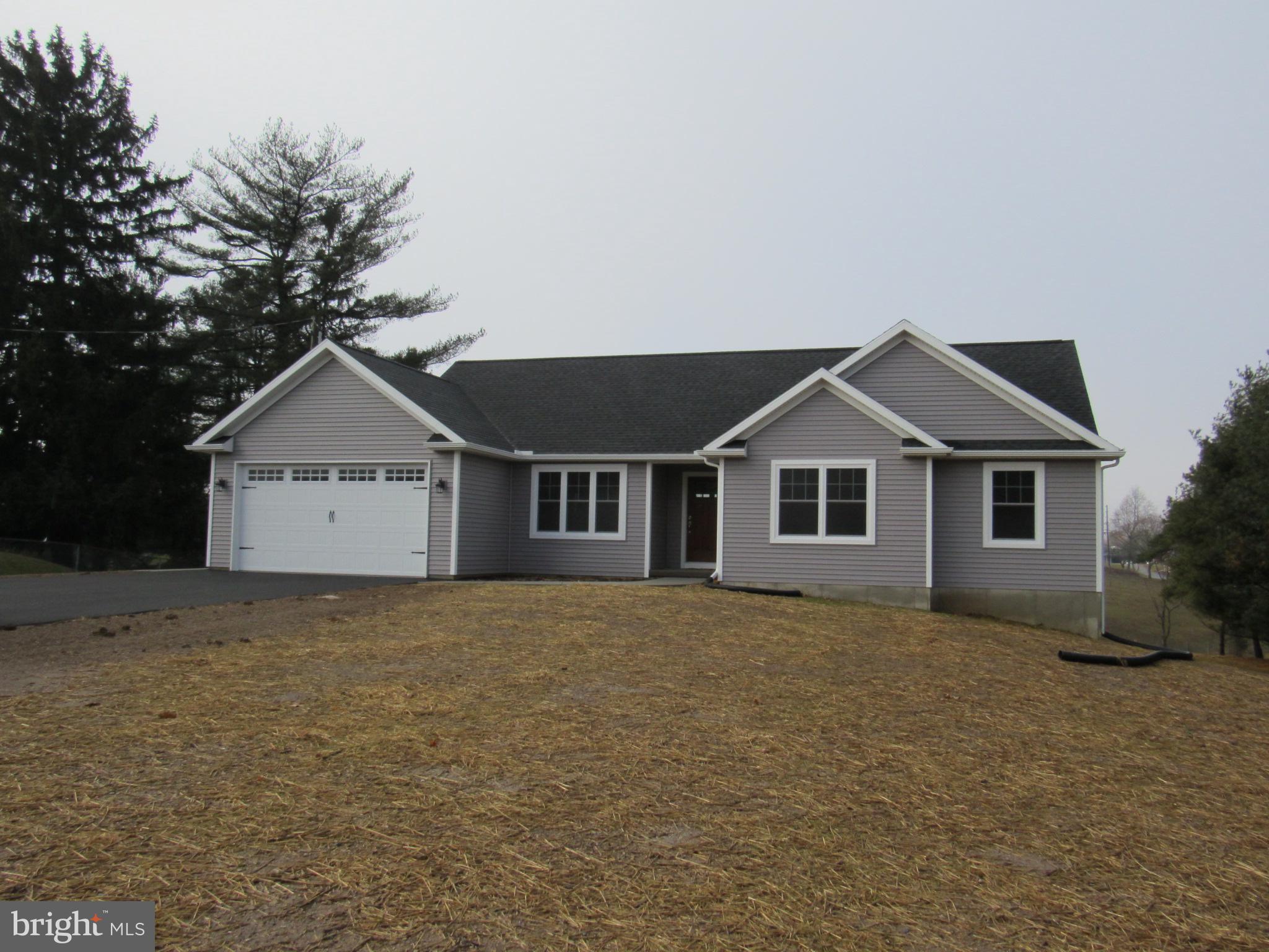 83 Eisenhower Road Palmyra, PA 17078 - Photo 2 of 38 Gallery Image 2