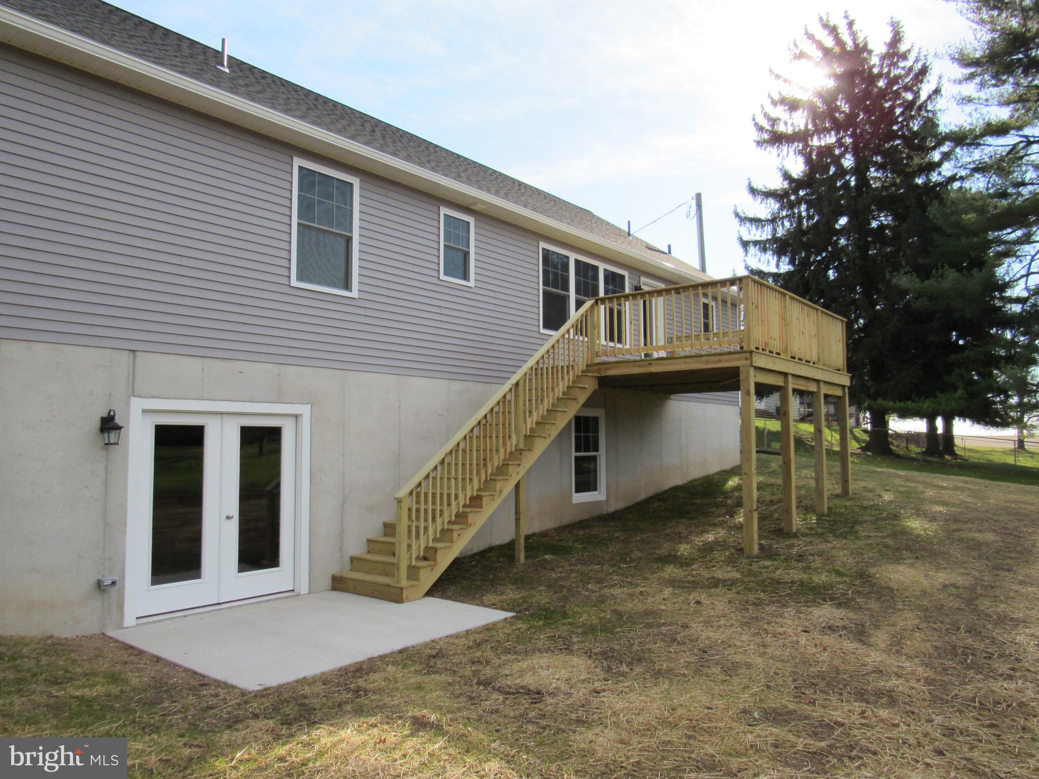 83 Eisenhower Road Palmyra, PA 17078 - Photo 6 of 38 Gallery Image 6