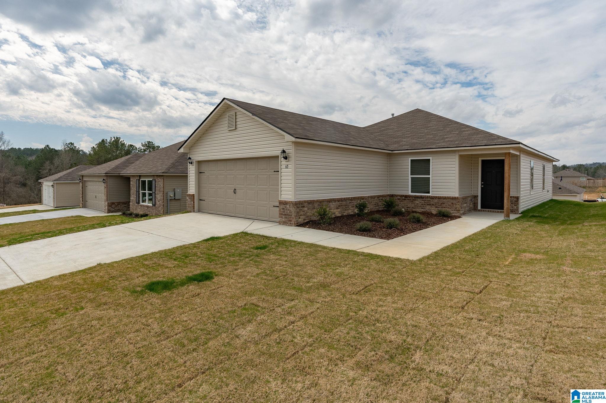 166 Bow Court Talladega, AL 35160 - Photo 3 of 34