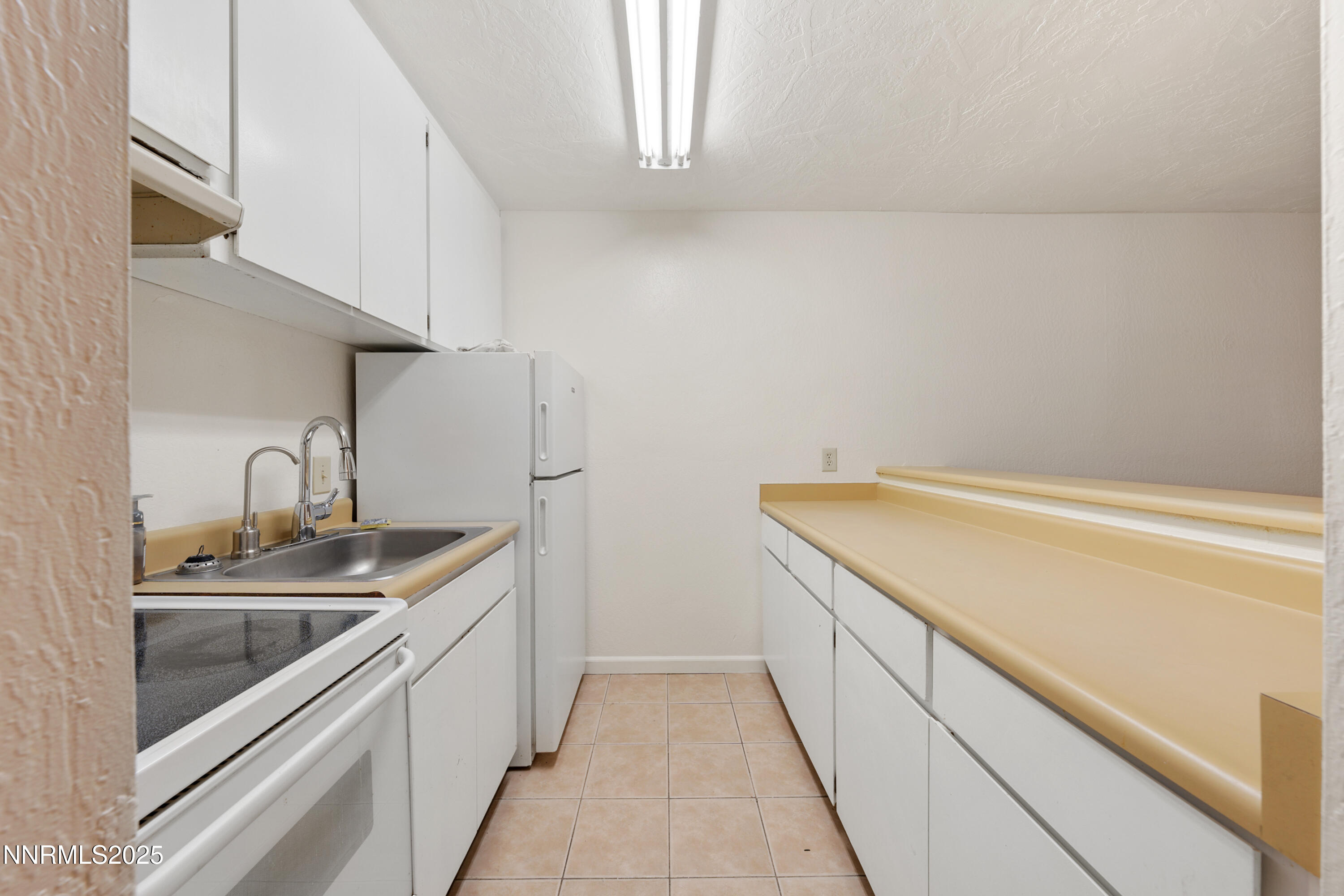 1000 Beck Drive, Unit 160 Reno, NV 89509 - Photo 5 of 28 DS207447