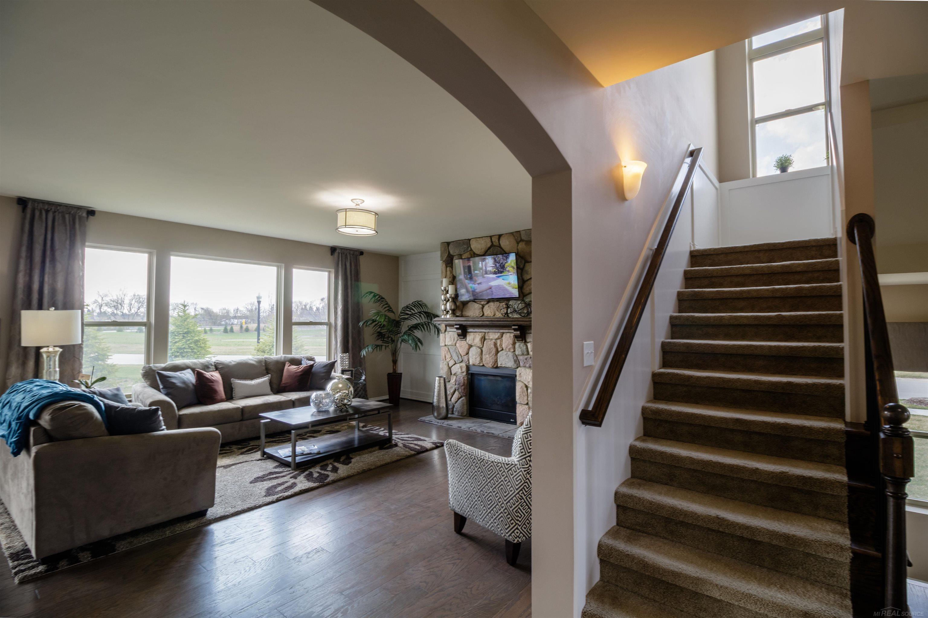 27600 Hagen Road, Unit 2 New Baltimore, MI 48051 - Photo 7 of 31 Gallery Image 7