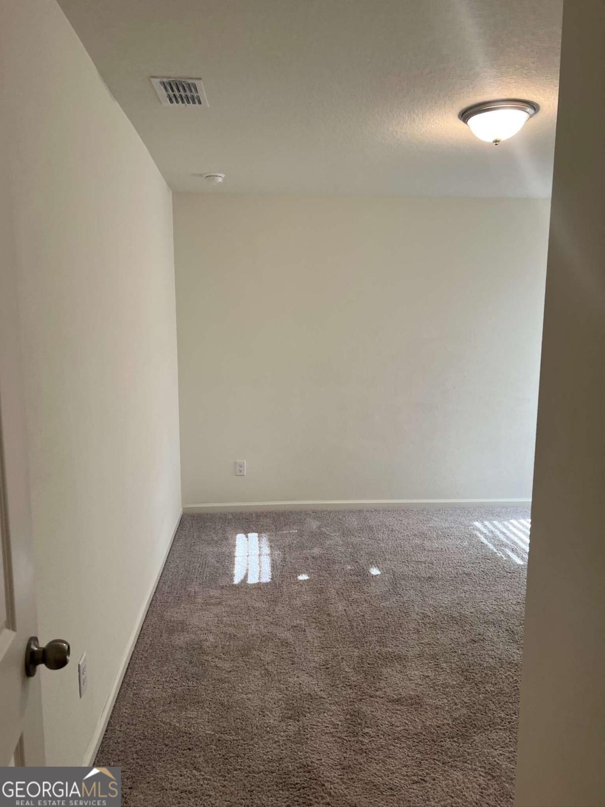 127 Oarsman Crossing St. Marys, GA 31558 - Photo 5 of 17 a view of a small space