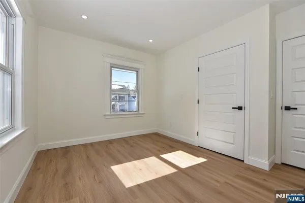 $2,500 | 383 Lafayette Avenue, Unit 2, Hawthorne, NJ 07506