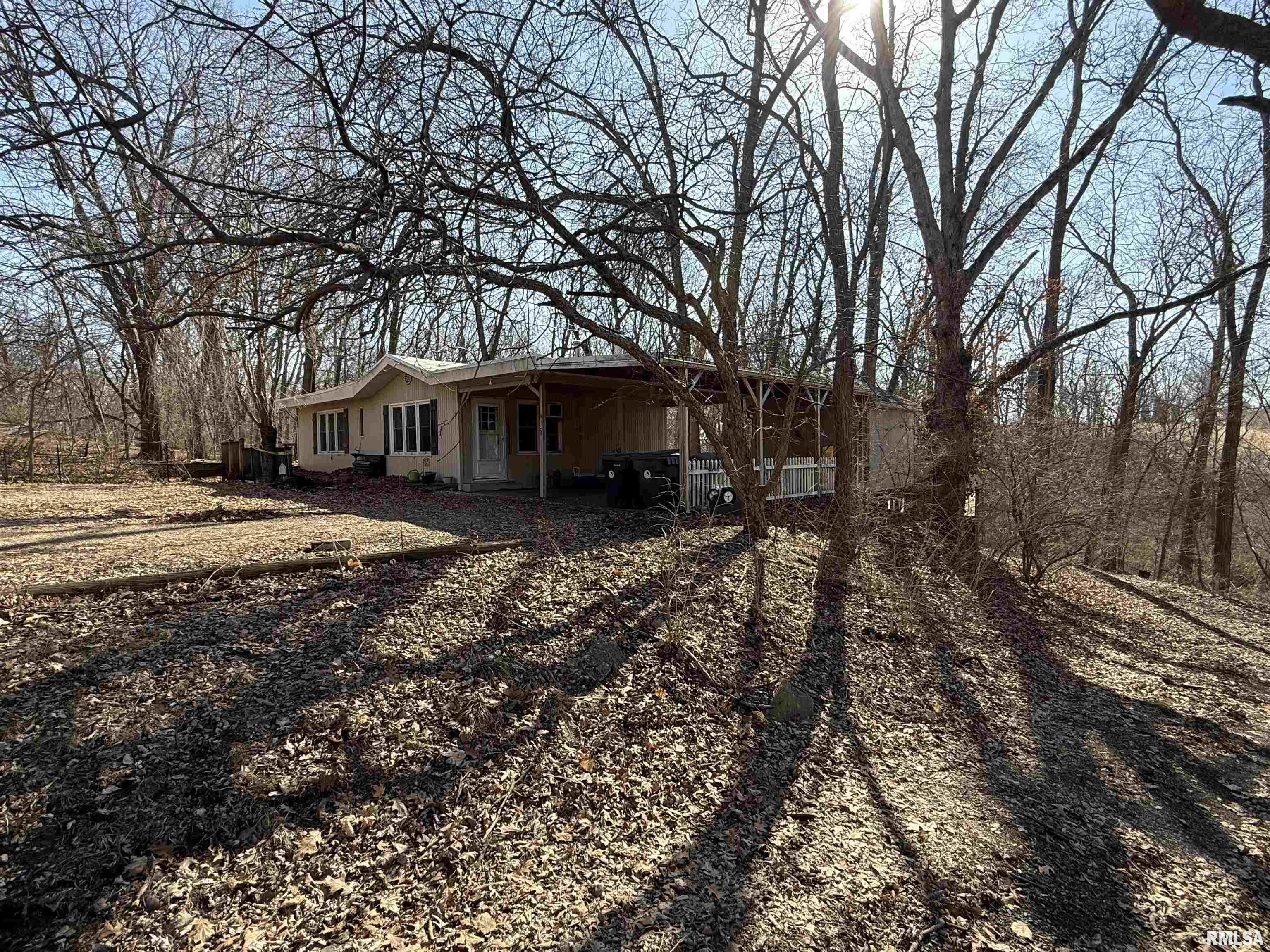 100 Thrush Avenue Pekin, IL 61554 - Photo 4 of 12