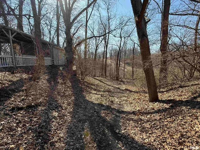 $119,900 | 100 Thrush Avenue, Pekin, IL 61554