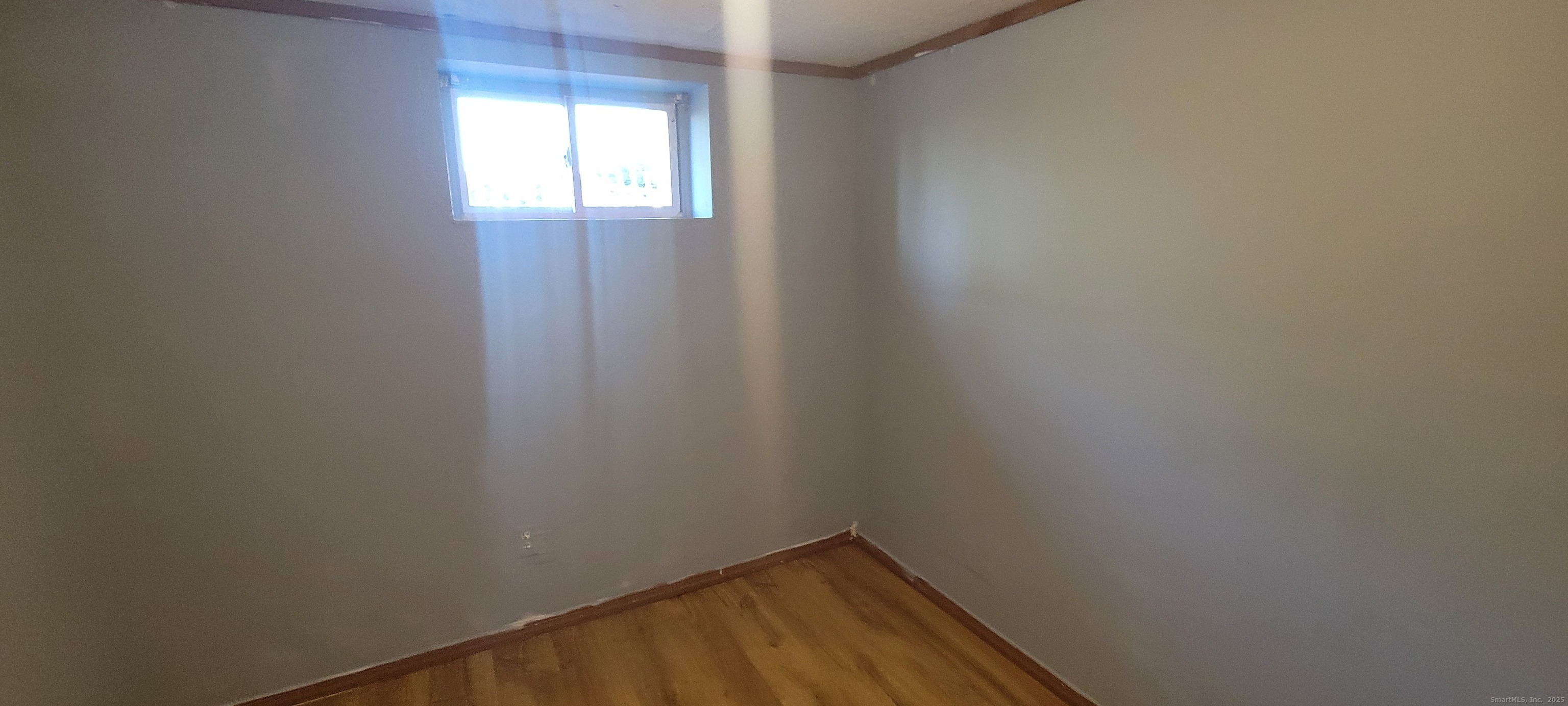 87 Ellington Street Hartford, CT 06106 - Photo 16 of 21 a small space with a window