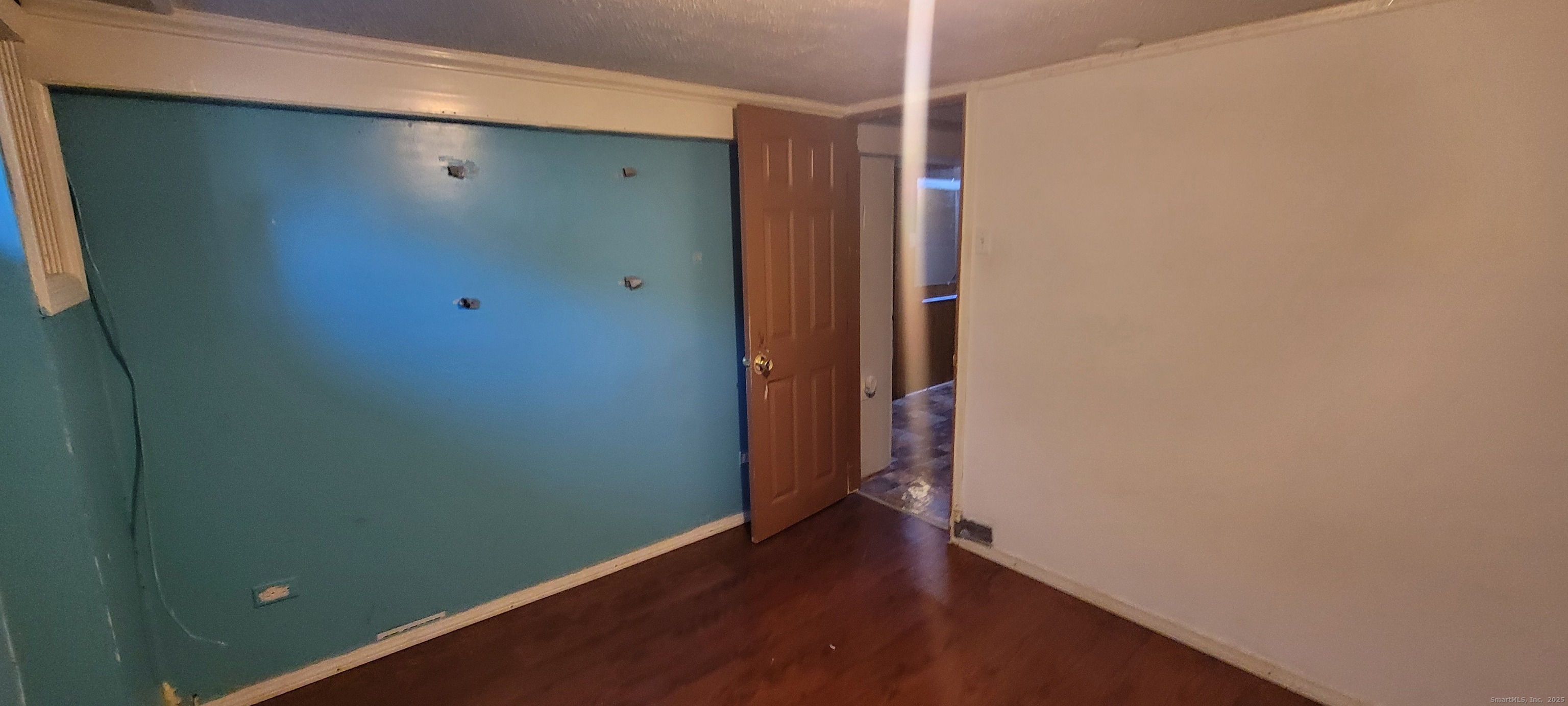 87 Ellington Street Hartford, CT 06106 - Photo 18 of 21 a view of an empty room