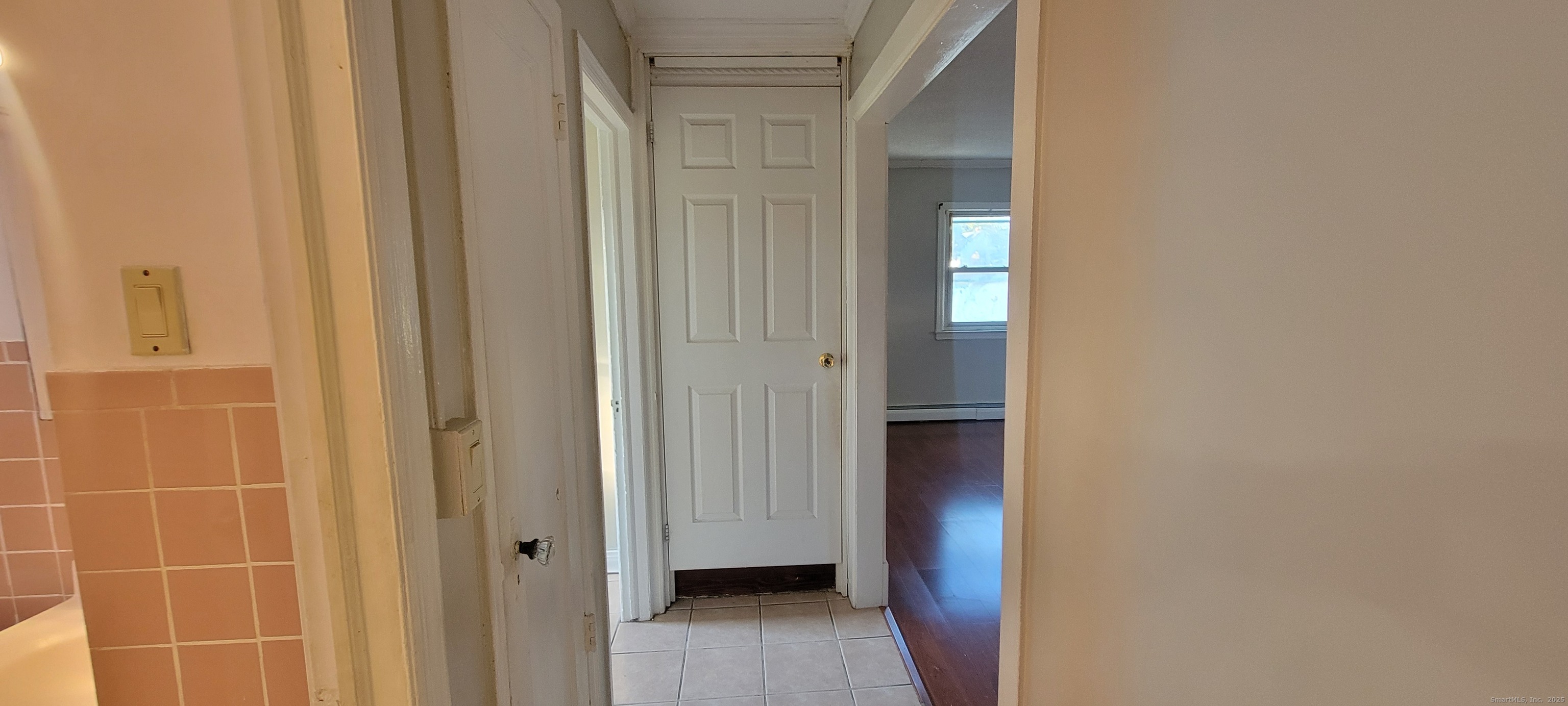 87 Ellington Street Hartford, CT 06106 - Photo 7 of 21