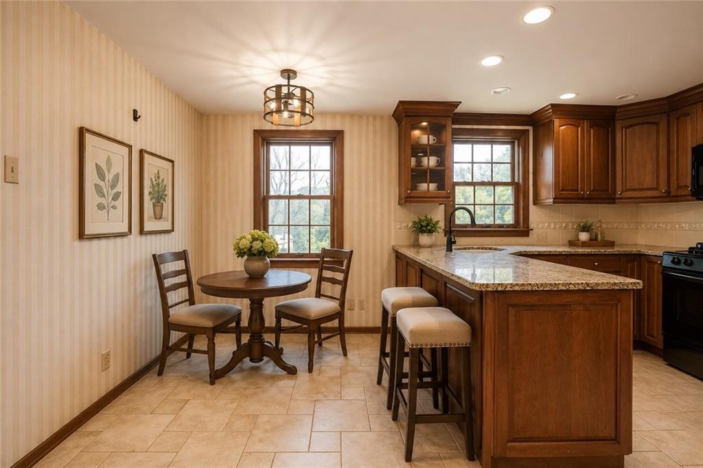 103 Berkeley Road Pittsburgh, PA 15237 - Photo 10 of 29 Virtually staged kitchen