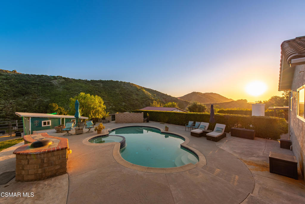 1208 Rambling Road Simi Valley, CA 93065 - Photo 76 of 77