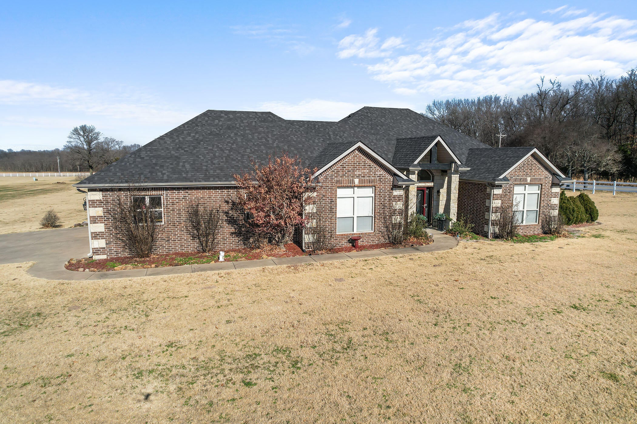 59488 East 301 Road Grove, OK 74344 - Photo 2 of 29 Photo Jan 02 2026, 11 56 38 AM