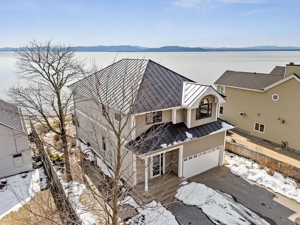 $1,295,000 | 346 Broadlake Road, Colchester, VT 05446