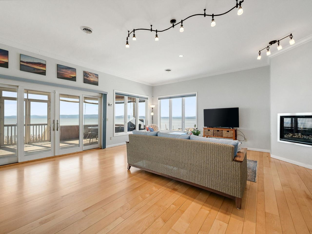 346 Broadlake Road Colchester, VT 05446 - Photo 11 of 120