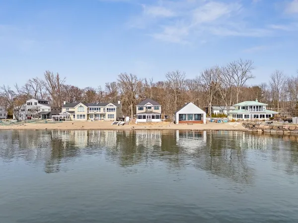 $1,295,000 | 346 Broadlake Road, Colchester, VT 05446