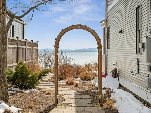 $1,295,000 | 346 Broadlake Road, Colchester, VT 05446
