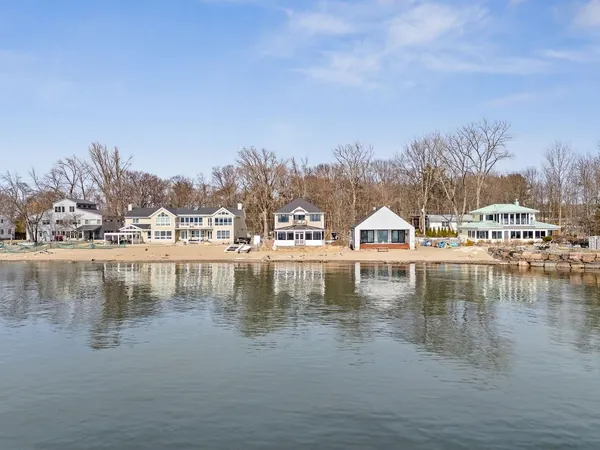 $1,295,000 | 346 Broadlake Road, Colchester, VT 05446