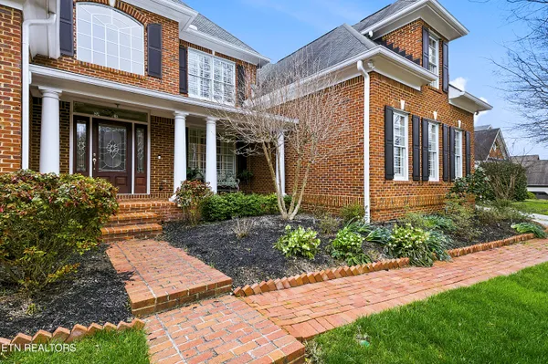 $999,000 | 842 Prince George Parish Drive, Knoxville, TN 37934