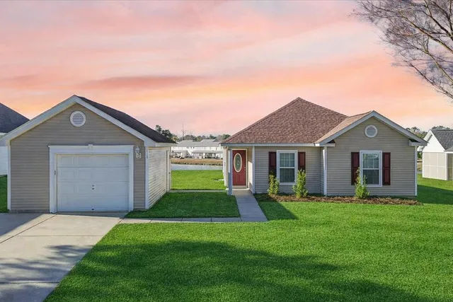 $335,000 | 117 Savannah River Drive, Summerville, SC 29485