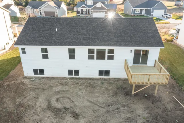 $395,000 | 9341 Shimano Drive, Portland, MI 48875