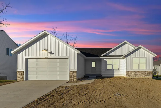 $395,000 | 9341 Shimano Drive, Portland, MI 48875