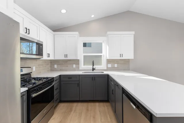 $395,000 | 9341 Shimano Drive, Portland, MI 48875