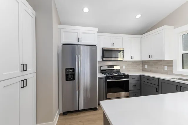 $395,000 | 9341 Shimano Drive, Portland, MI 48875