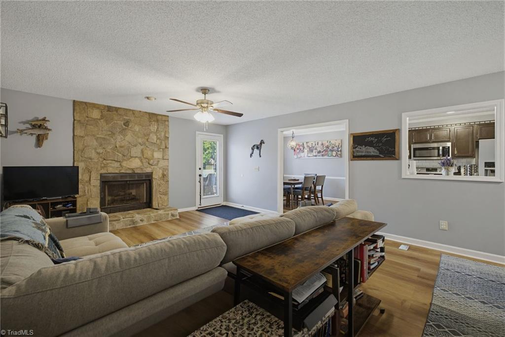 7494 Friendship Ledford Road Winston-Salem, NC 27107 - Photo 6 of 33