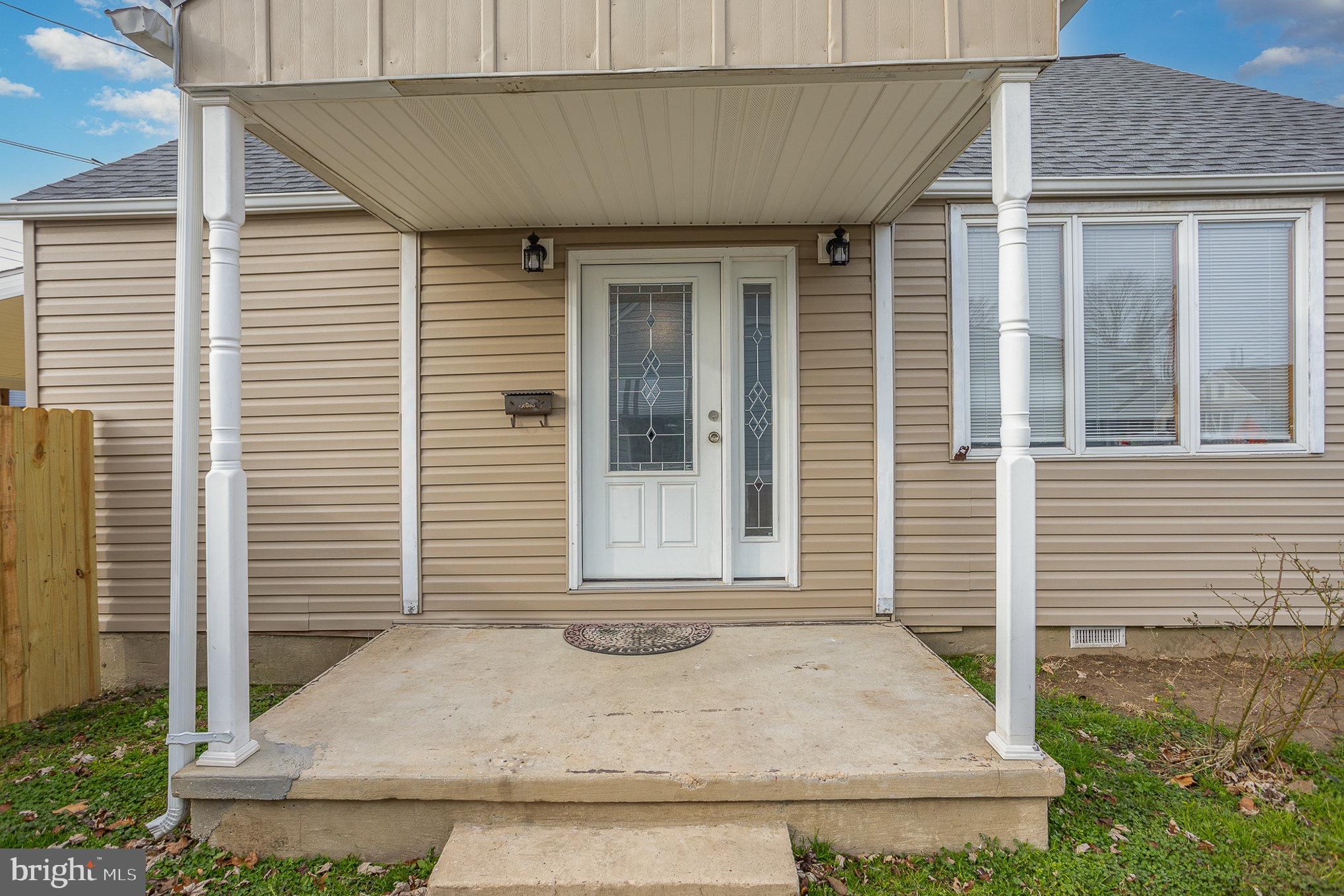 8113 Longpoint Road Dundalk, MD 21222 - Photo 3 of 26