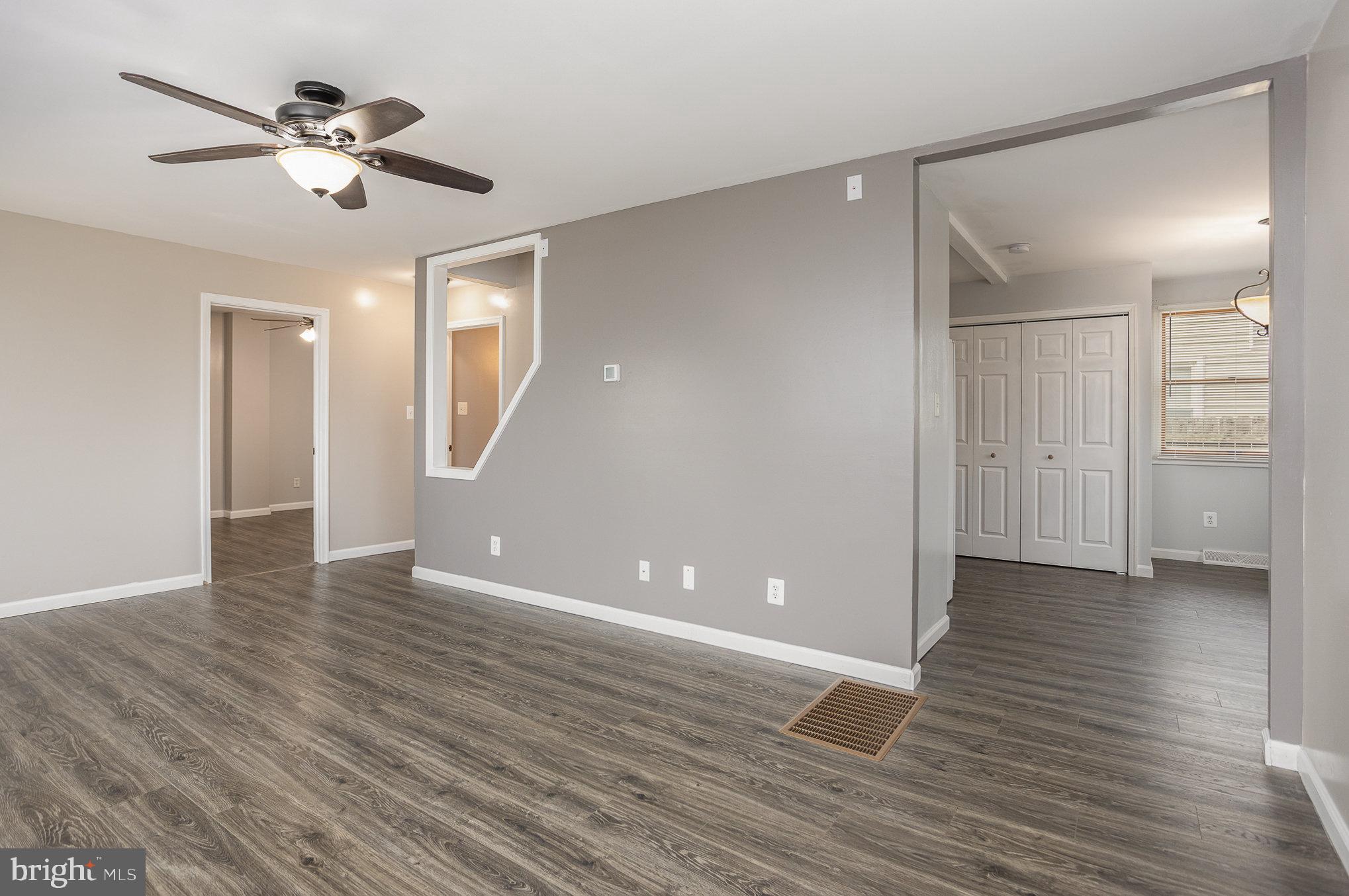 8113 Longpoint Road Dundalk, MD 21222 - Photo 5 of 26